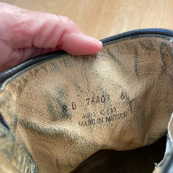 FRYE Veronica VTG BLACK LEATHER Shortie Boots Size 8 - Picture 3 of 16